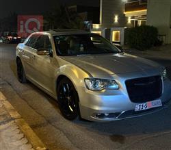 کرایسلەر 300